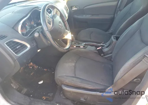 2014 Dodge Avenger Sxt z USA, uszkodzony, nr VIN 1C3CDZCG5EN217556